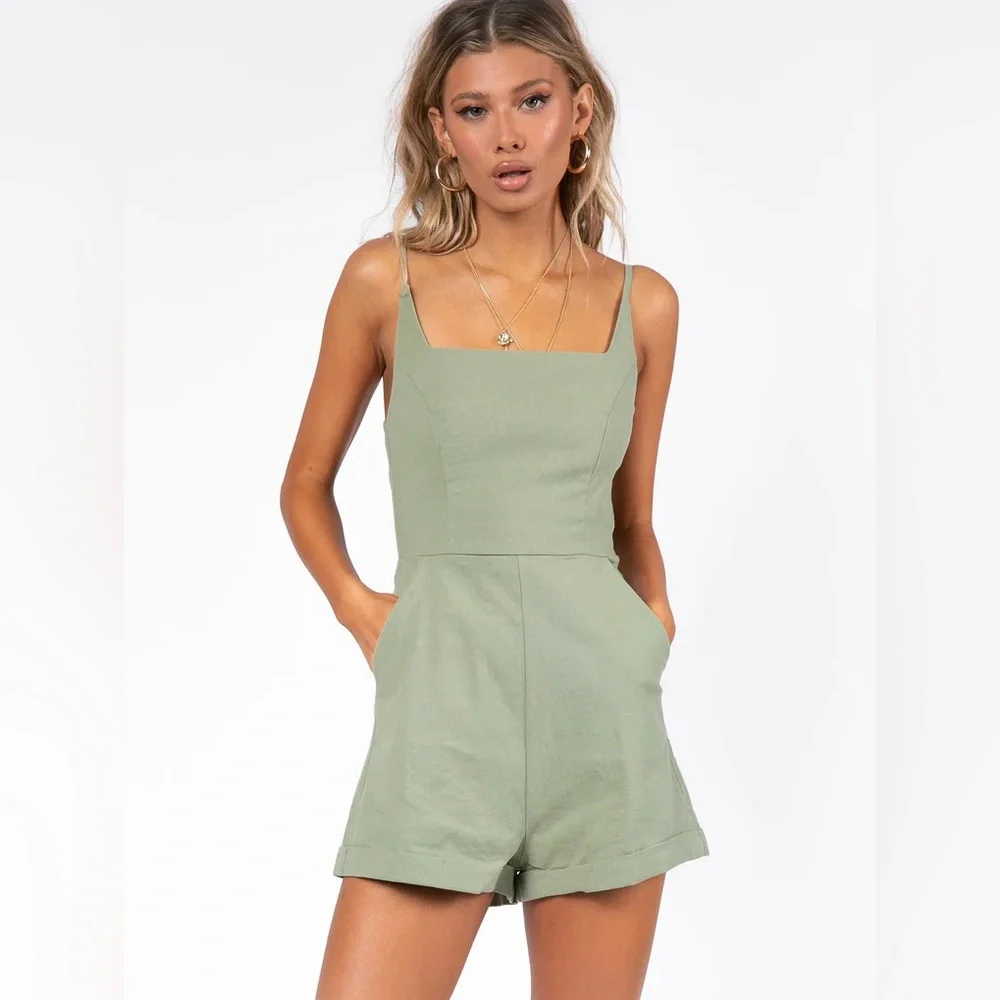 Princess Polly romper in green 💚 - Picture 1 of 4